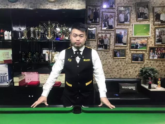 则在中场的