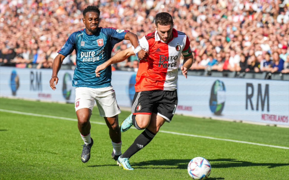 场上捧起冠 场上捧起冠