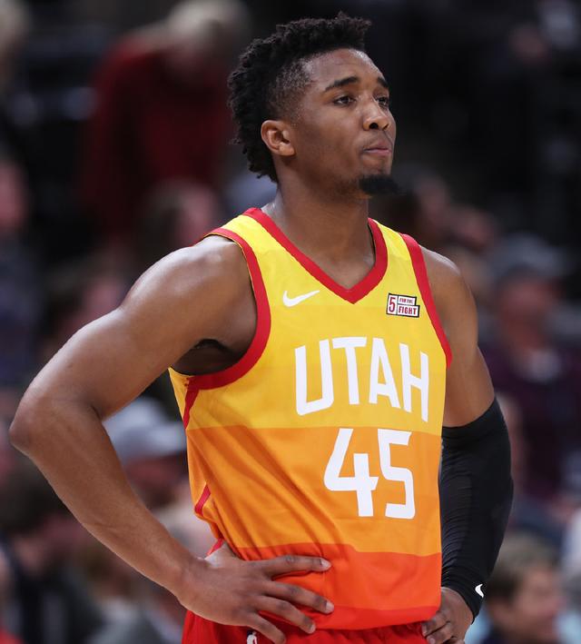 多方面的助 多方面的助