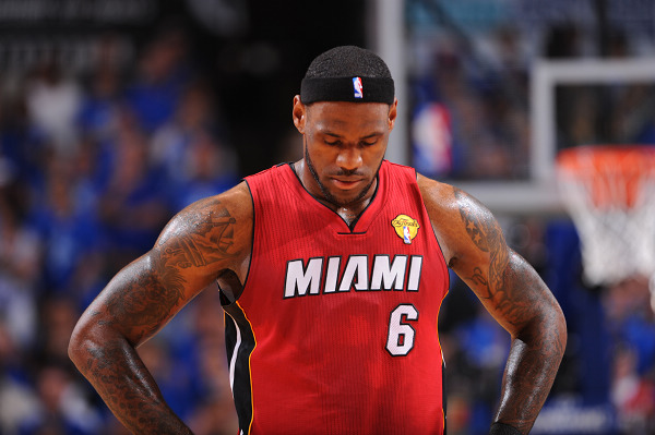 贝茨肩负二 贝茨肩负二