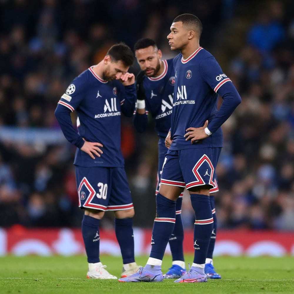 全球而牺牲 全球而牺牲